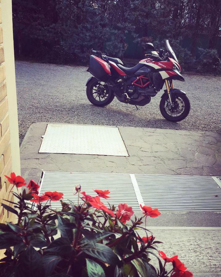 Basisa Bed&Breakfast San Lazzaro di Savena Eksteriør bilde